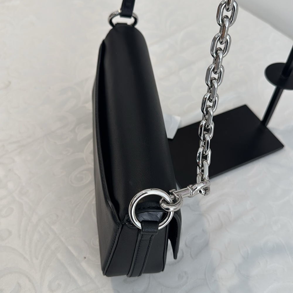 Marc Jacobs Shoulder Bag - Picture 6 of 15